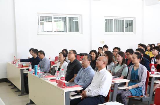 威尼斯432888cam一届十七任学生组织负责人选举大会顺利举行