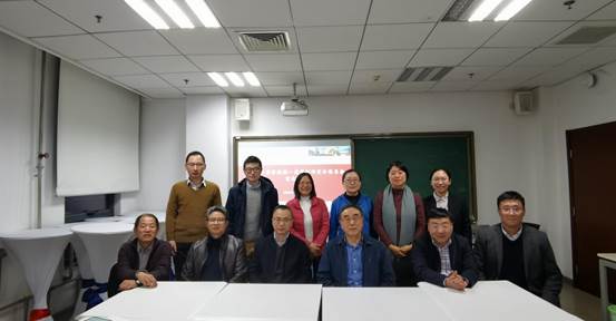 商学院新一届学位评定分委员会首次会议召开