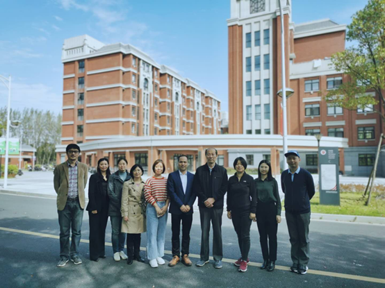 携手并肩 法商同行——杨世忠教授一行赴华政商学院调研
