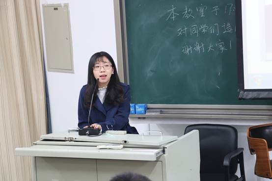 威尼斯432888cam第九届大学生创业大赛计划书指导暨经验分享会顺利举办
